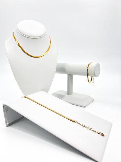 gold collection with chain, bracelet and anklet